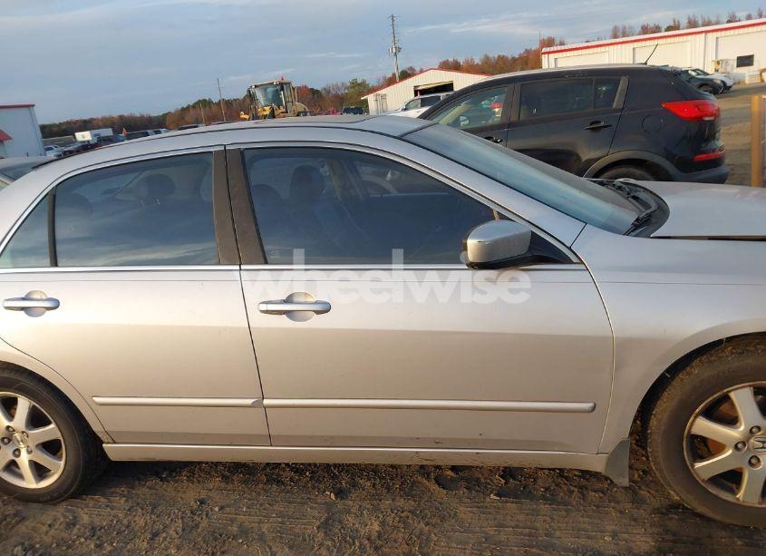 Photo 14 of 2005 Honda Accord 3.0 EX (VIN 1HGCM66565A009523)