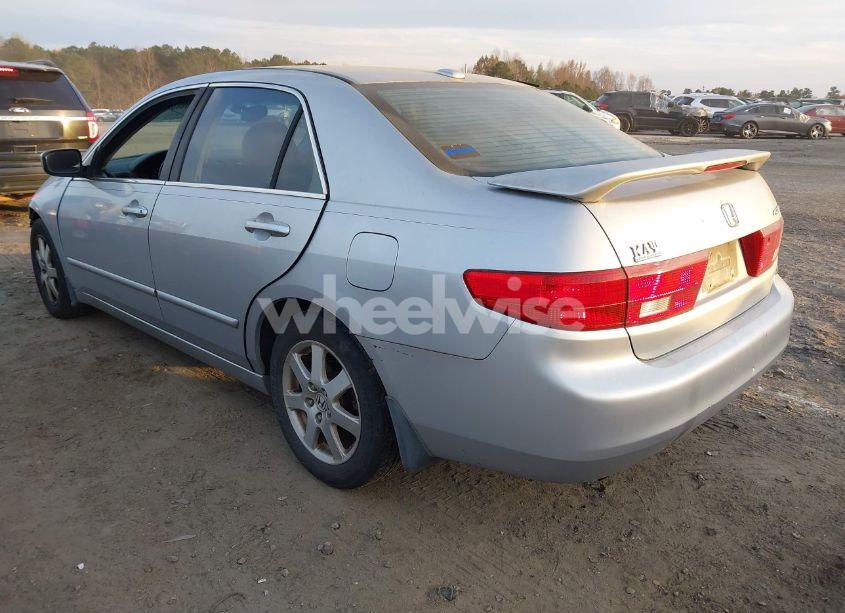 Photo 3 of 2005 Honda Accord 3.0 EX (VIN 1HGCM66565A009523)