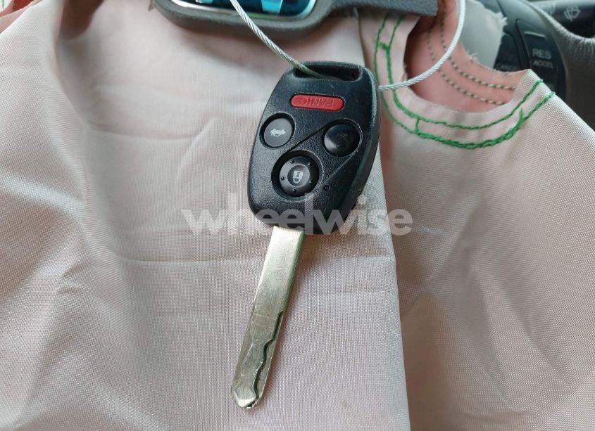 Photo 11 of 2005 Honda Accord 3.0 EX (VIN 1HGCM66565A025236)