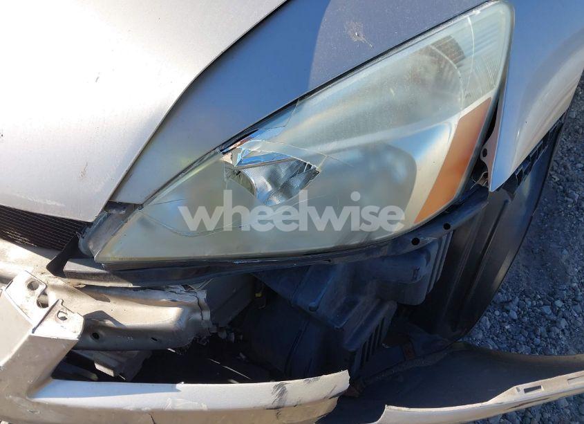 Photo 13 of 2005 Honda Accord 3.0 EX (VIN 1HGCM66565A031344)