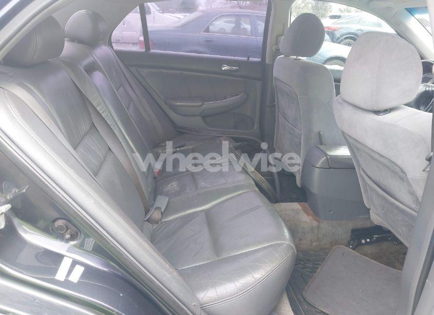 Photo 8 of 2005 Honda Accord 3.0 EX (VIN 1HGCM66565A045096)