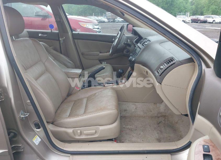 Photo 5 of 2005 Honda Accord 3.0 EX (VIN 1HGCM66565A056566)