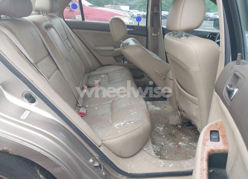 Photo 8 of 2005 Honda Accord 3.0 EX (VIN 1HGCM66565A056566)