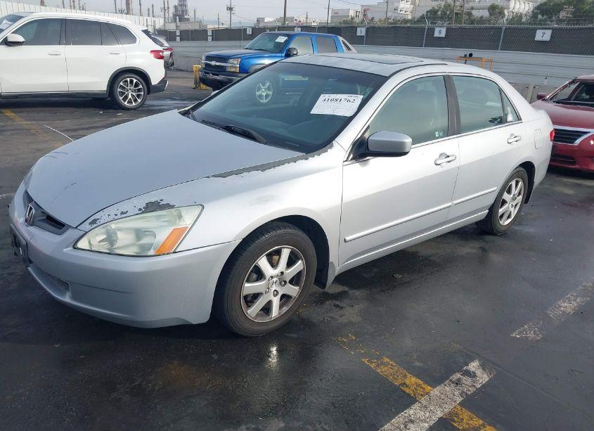 Photo 2 of 2005 Honda Accord 3.0 EX (VIN 1HGCM66565A065056)