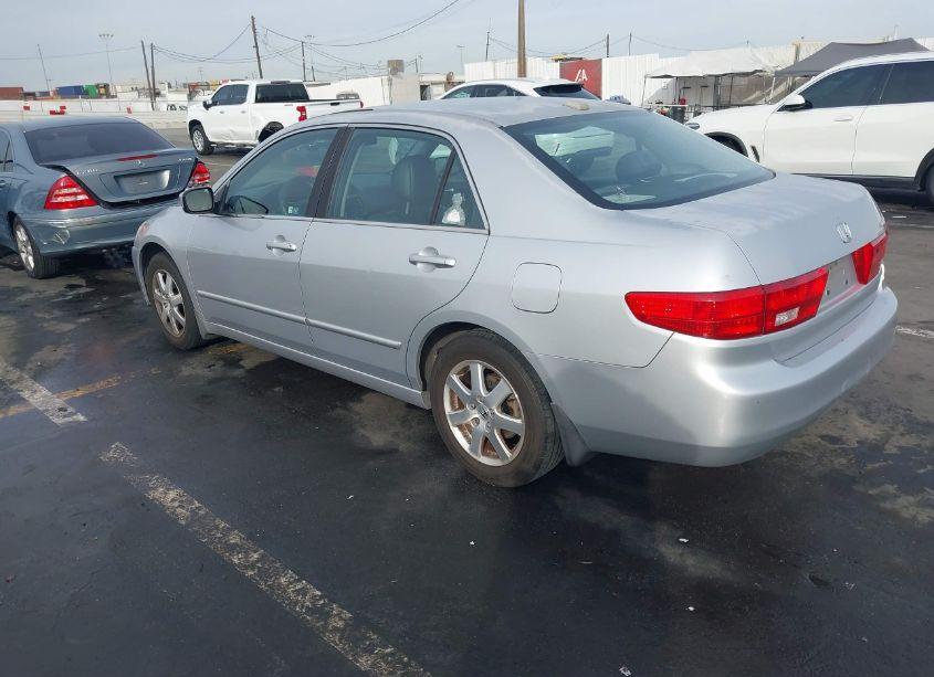 Photo 3 of 2005 Honda Accord 3.0 EX (VIN 1HGCM66565A065056)