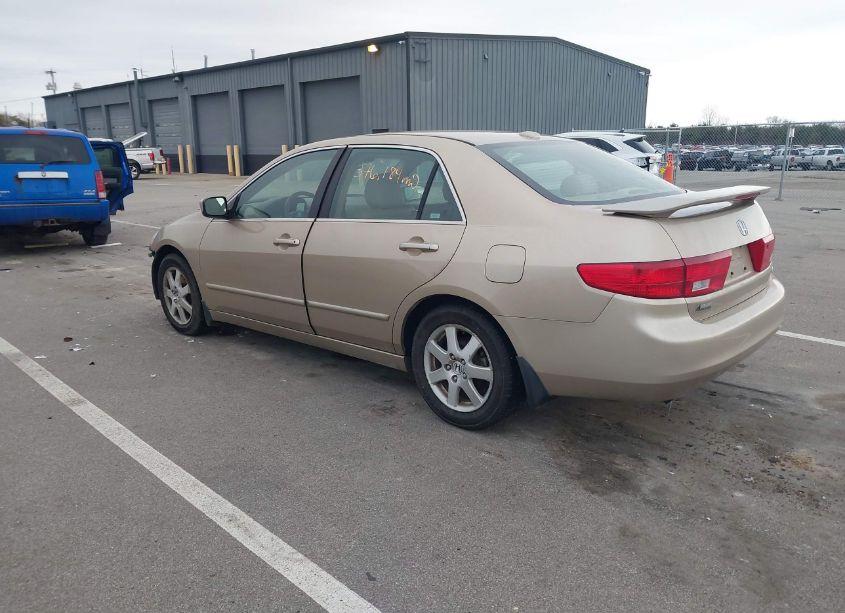 Photo 3 of 2005 Honda Accord 3.0 EX (VIN 1HGCM66565A080138)