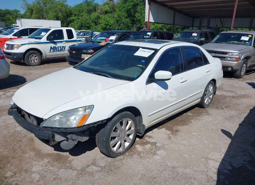 Photo 2 of 2006 Honda Accord 3.0 EX (VIN 1HGCM66566A004355)