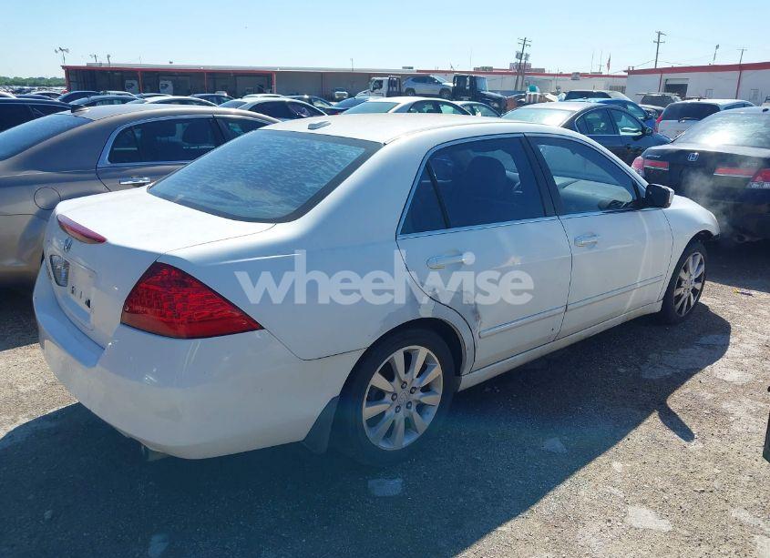 Photo 4 of 2006 Honda Accord 3.0 EX (VIN 1HGCM66566A004355)
