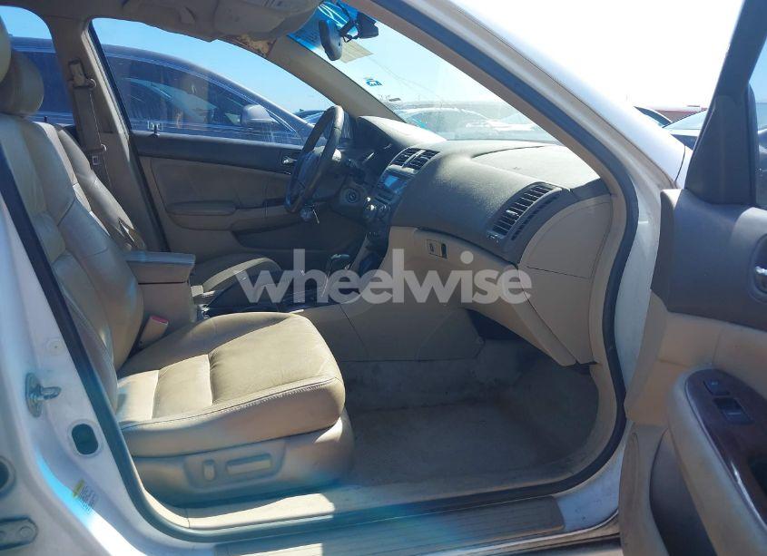 Photo 5 of 2006 Honda Accord 3.0 EX (VIN 1HGCM66566A004355)