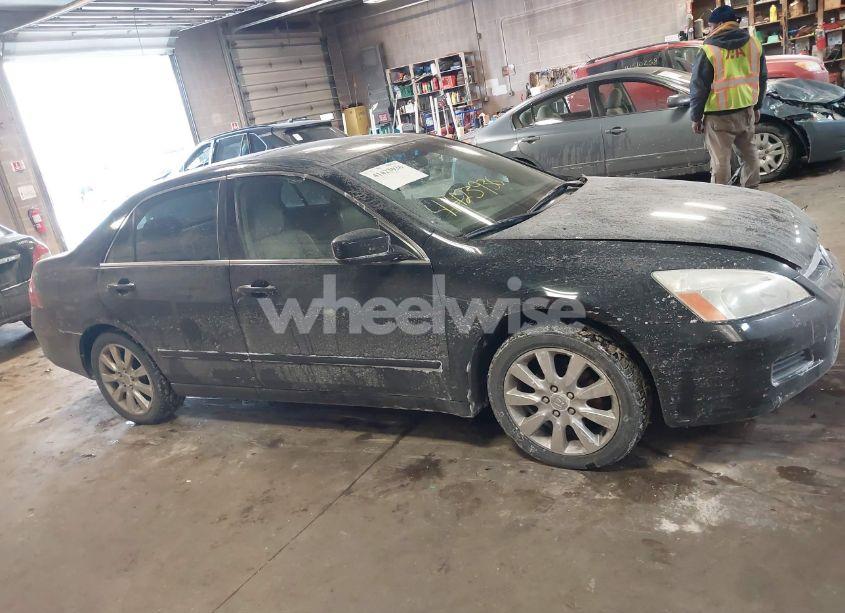 Photo 13 of 2006 Honda Accord 3.0 EX (VIN 1HGCM66566A011340)