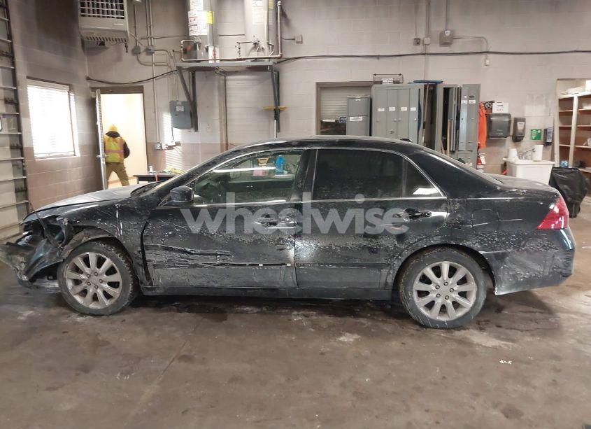 Photo 14 of 2006 Honda Accord 3.0 EX (VIN 1HGCM66566A011340)