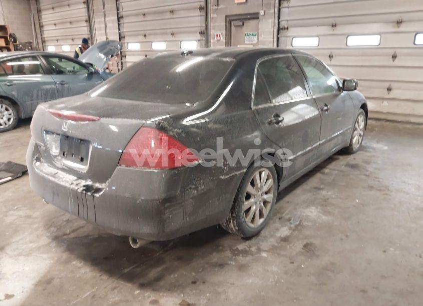 Photo 4 of 2006 Honda Accord 3.0 EX (VIN 1HGCM66566A011340)