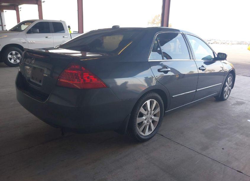 Photo 4 of 2006 Honda Accord 3.0 EX (VIN 1HGCM66566A033662)