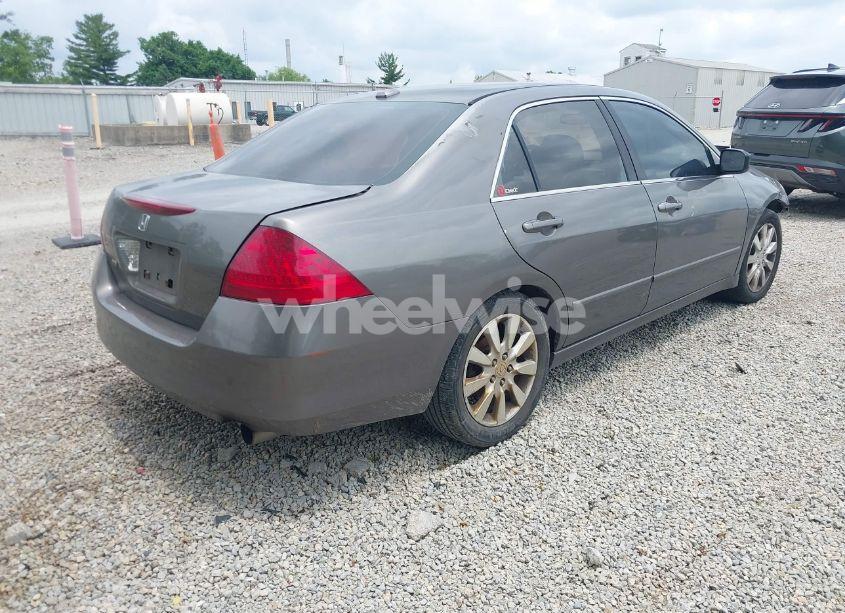 Photo 4 of 2006 Honda Accord 3.0 EX (VIN 1HGCM66566A038151)