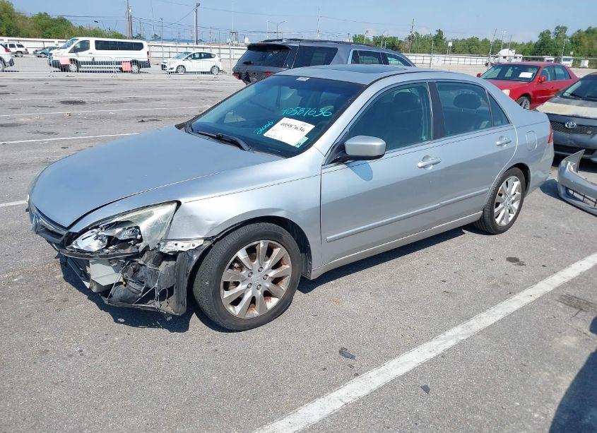 Photo 2 of 2006 Honda Accord 3.0 EX (VIN 1HGCM66566A048775)