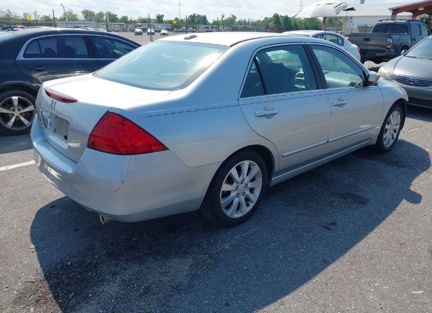 Photo 4 of 2006 Honda Accord 3.0 EX (VIN 1HGCM66566A048775)