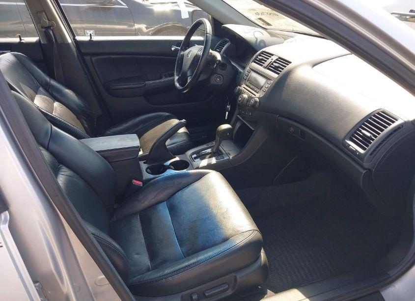 Photo 5 of 2006 Honda Accord 3.0 EX (VIN 1HGCM66566A048775)