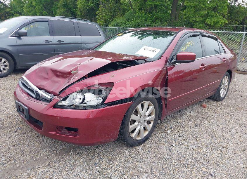 Photo 2 of 2006 Honda Accord 3.0 EX (VIN 1HGCM66566A052731)