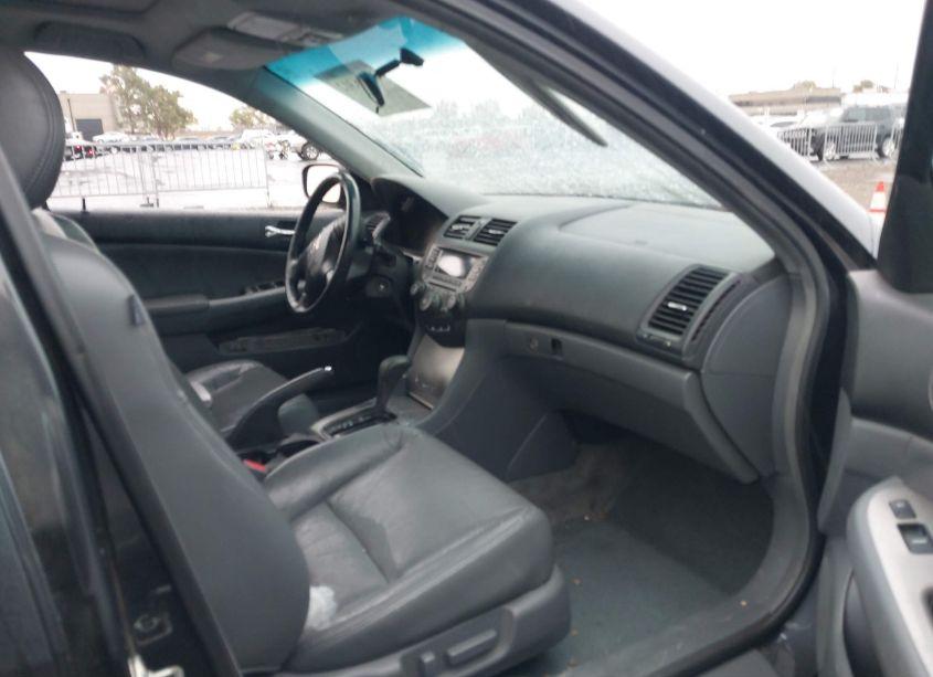 Photo 5 of 2006 Honda Accord 3.0 EX (VIN 1HGCM66566A061199)