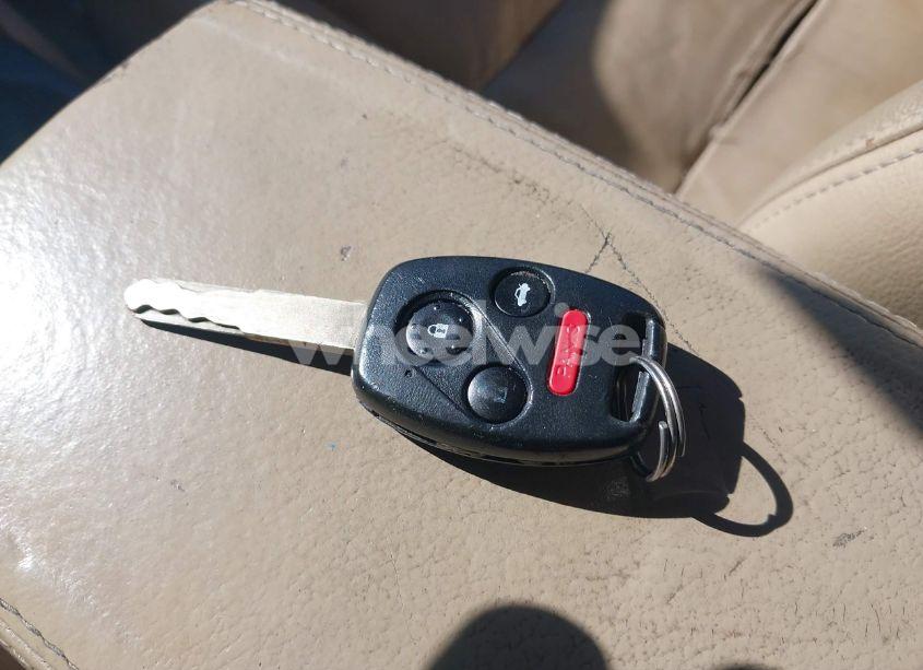 Photo 11 of 2006 Honda Accord 3.0 EX (VIN 1HGCM66566A070419)