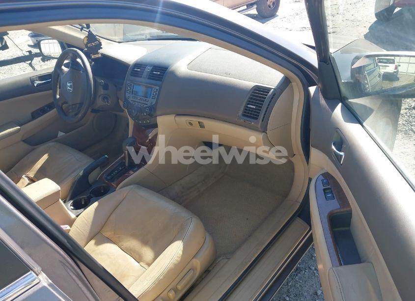 Photo 5 of 2006 Honda Accord 3.0 EX (VIN 1HGCM66566A070419)