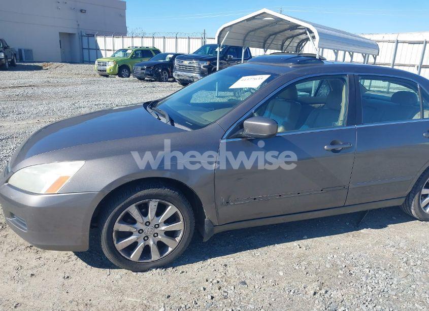 Photo 6 of 2006 Honda Accord 3.0 EX (VIN 1HGCM66566A070419)