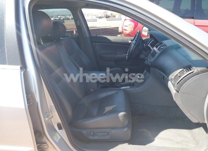 Photo 5 of 2007 Honda Accord 3.0 EX (VIN 1HGCM66567A009721)