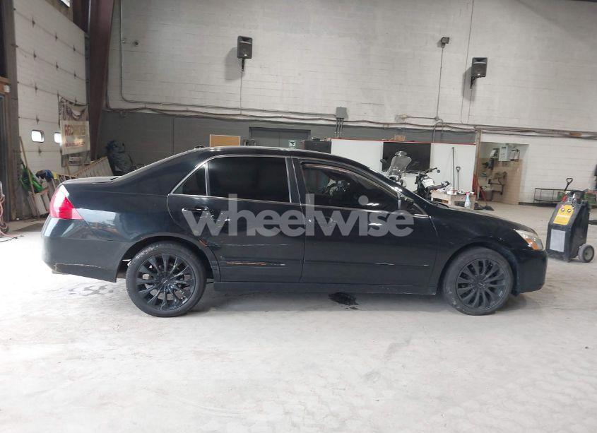 Photo 17 of 2007 Honda Accord 3.0 EX (VIN 1HGCM66567A023604)