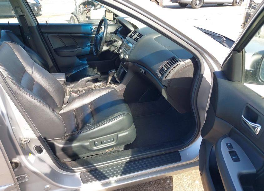 Photo 5 of 2007 Honda Accord 3.0 EX (VIN 1HGCM66567A040712)