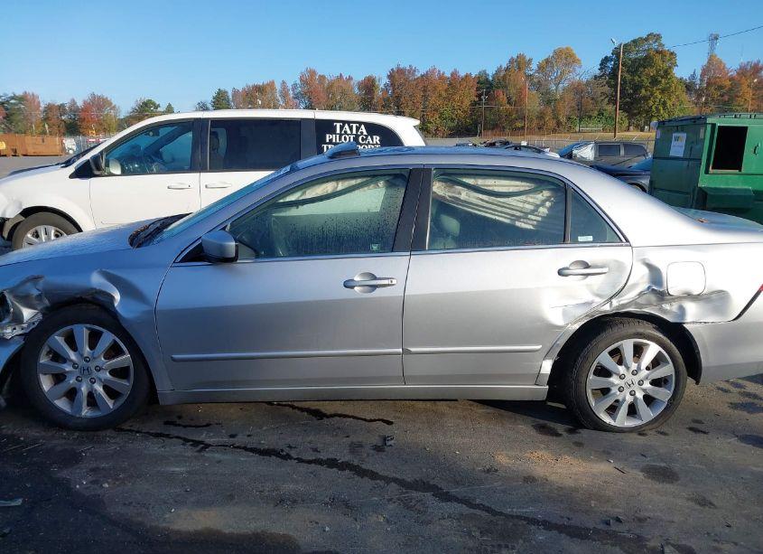 Photo 15 of 2007 Honda Accord 3.0 EX (VIN 1HGCM66567A051922)