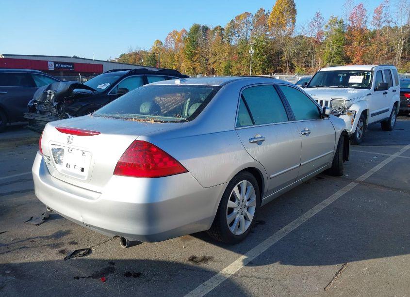 Photo 4 of 2007 Honda Accord 3.0 EX (VIN 1HGCM66567A051922)