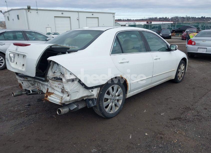 Photo 4 of 2007 Honda Accord 3.0 EX (VIN 1HGCM66567A052830)