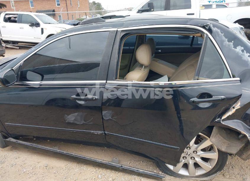 Photo 13 of 2007 Honda Accord 3.0 EX (VIN 1HGCM66567A084726)