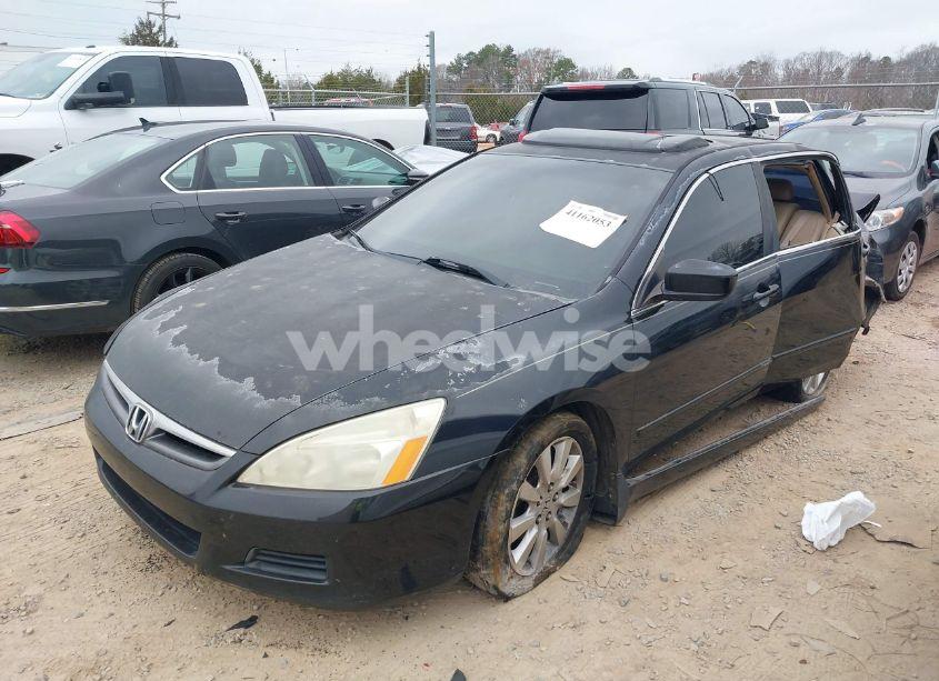 Photo 2 of 2007 Honda Accord 3.0 EX (VIN 1HGCM66567A084726)