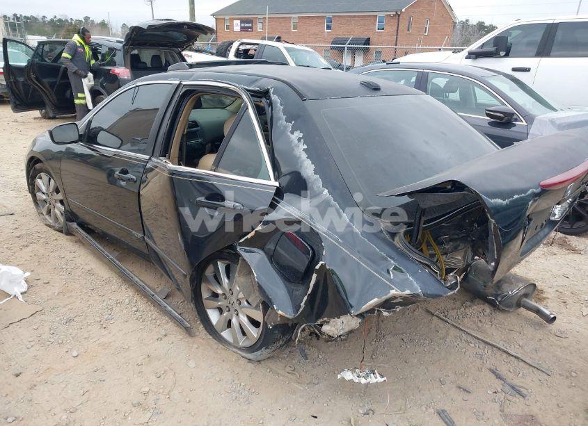 Photo 3 of 2007 Honda Accord 3.0 EX (VIN 1HGCM66567A084726)