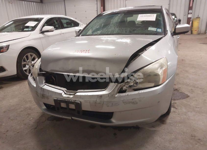 Photo 6 of 2003 Honda Accord 3.0 EX (VIN 1HGCM66573A013268)