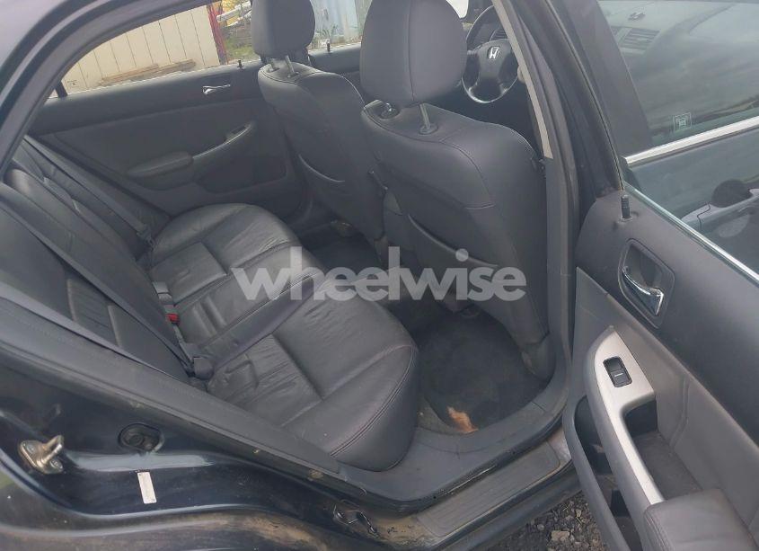 Photo 8 of 2003 Honda Accord 3.0 EX (VIN 1HGCM66573A050448)