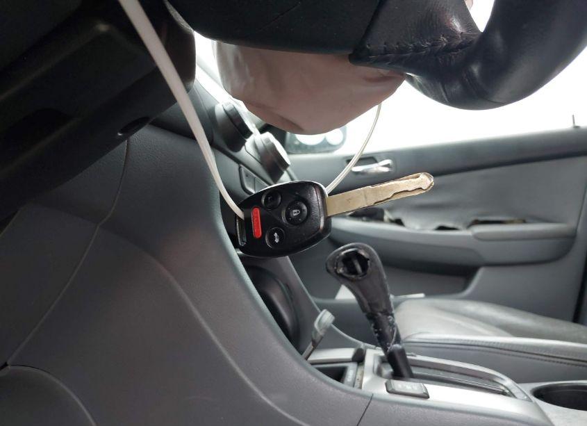 Photo 11 of 2003 Honda Accord 3.0 EX (VIN 1HGCM66573A076872)