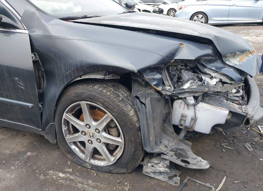 Photo 12 of 2003 Honda Accord 3.0 EX (VIN 1HGCM66573A076872)