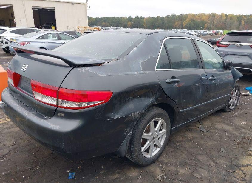 Photo 4 of 2003 Honda Accord 3.0 EX (VIN 1HGCM66573A076872)