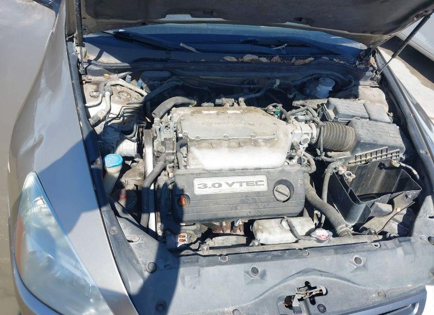 Photo 10 of 2003 Honda Accord 3.0 EX (VIN 1HGCM66573A081330)