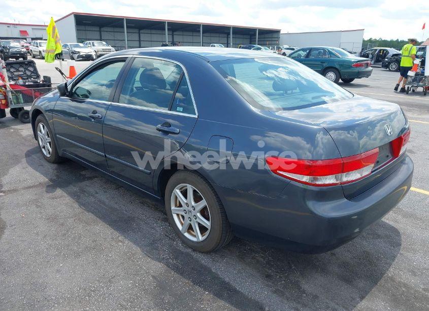 Photo 3 of 2003 Honda Accord 3.0 EX (VIN 1HGCM66573A097124)