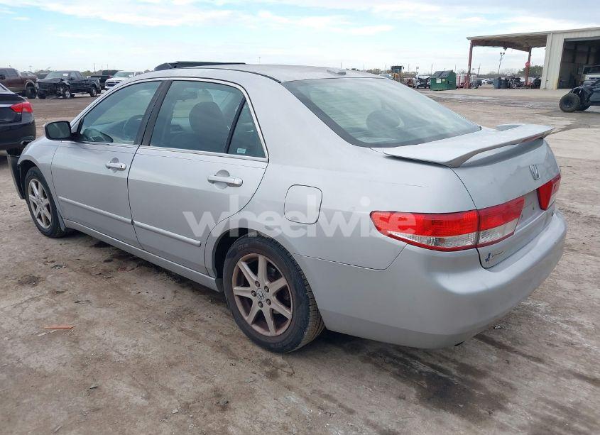 Photo 3 of 2004 Honda Accord 3.0 EX (VIN 1HGCM66574A001266)