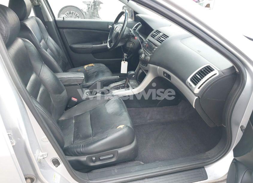Photo 5 of 2004 Honda Accord 3.0 EX (VIN 1HGCM66574A001266)