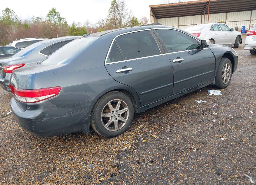 Photo 4 of 2004 Honda Accord 3.0 EX (VIN 1HGCM66574A023560)