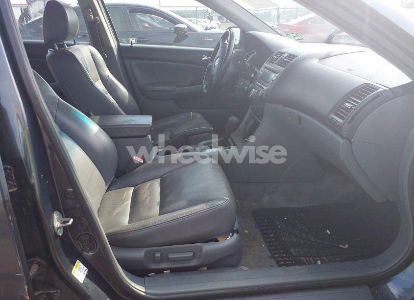 Photo 5 of 2004 Honda Accord 3.0 EX (VIN 1HGCM66574A095309)