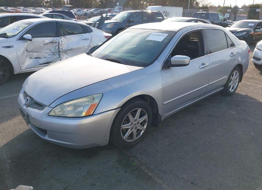 Photo 2 of 2004 Honda Accord 3.0 EX (VIN 1HGCM66574A096136)