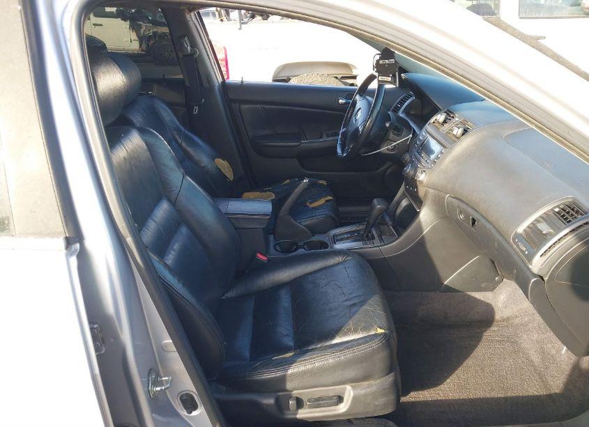 Photo 5 of 2004 Honda Accord 3.0 EX (VIN 1HGCM66574A096136)