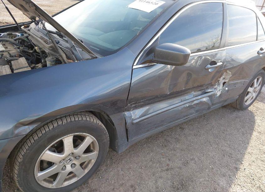 Photo 6 of 2005 Honda Accord 3.0 EX (VIN 1HGCM66575A017856)