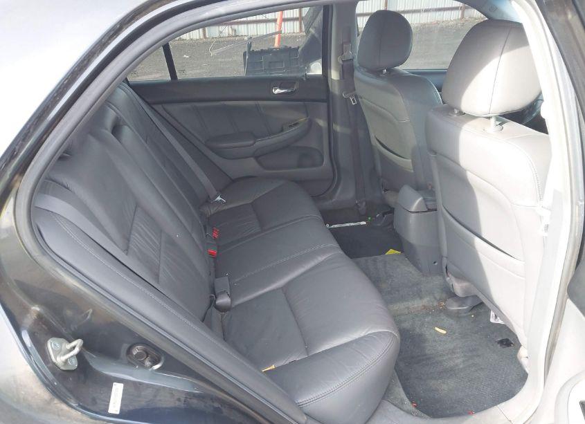 Photo 8 of 2005 Honda Accord 3.0 EX (VIN 1HGCM66575A017856)